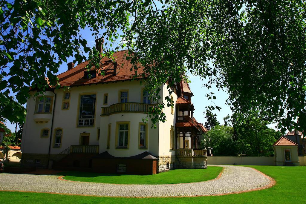 Hotel Palacyk Legnica Exterior photo